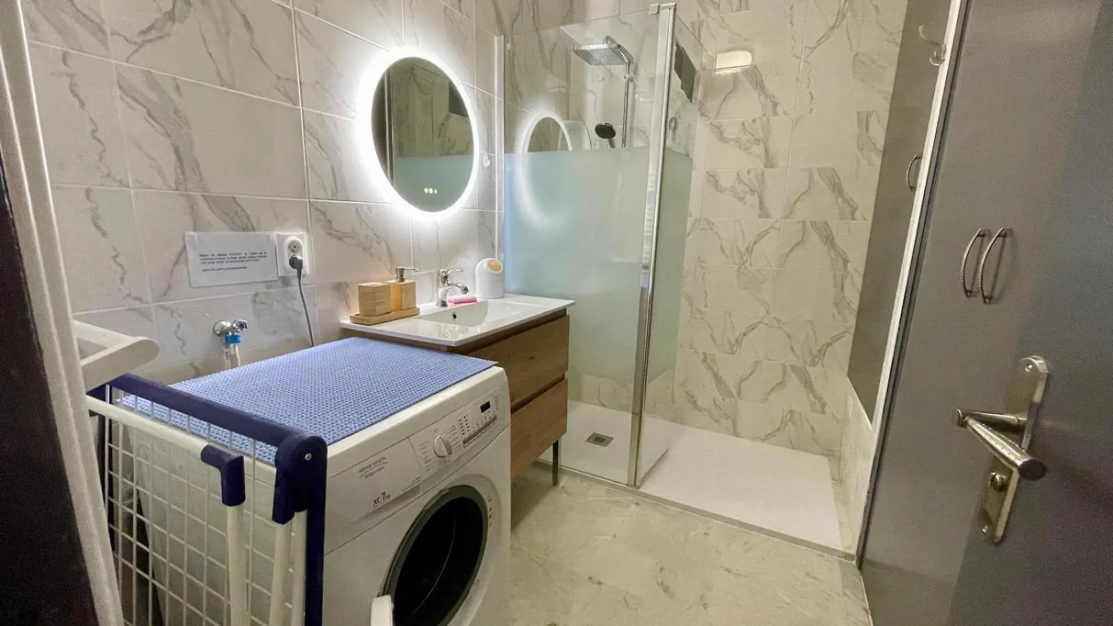 Appartement Terrasse, Centre-Ville, 5 Min De La Plage Cavalaire-sur-Mer Apartamento